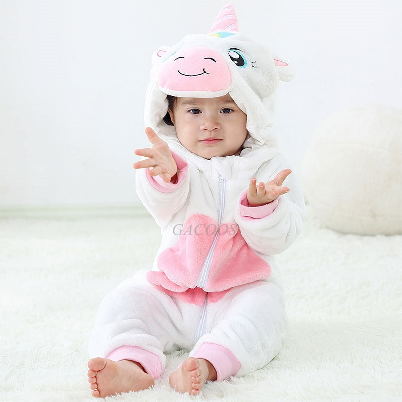 https://cdn.shopify.com/s/files/1/0587/4198/1376/products/macacao-baby-bichinhos-criativae-tecido-premium-resistente-e-antialergico-ic-3-criativae-unicornio-branco-0-a-6-meses-804490.jpg?v=1721915532
